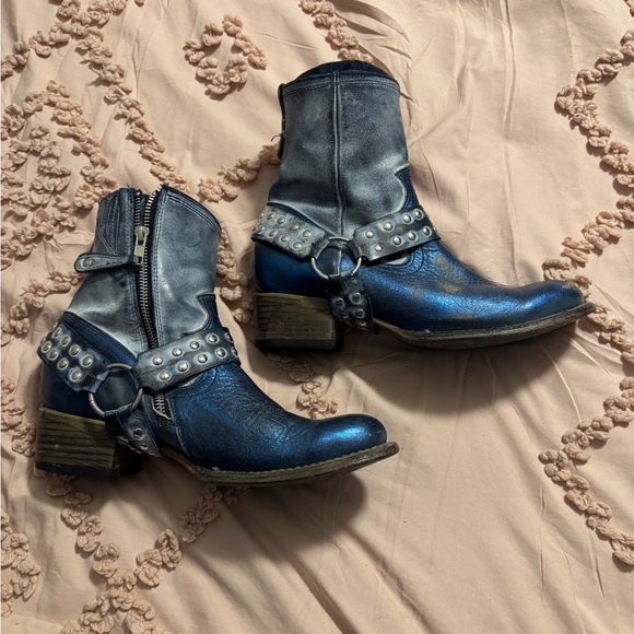 Freebird Ramone Blue Leather Studded Boots - Picture 2 of 14